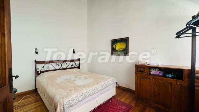 ویلا که در بیجیک, کمر منظره دریا - خرید ملک در ترکیه - 78501