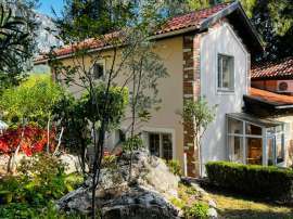 ویلا که در بیجیک, کمر استخر - خرید ملک در ترکیه - 136402