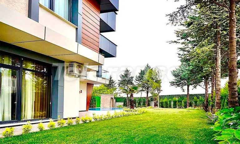 Villa from the developer in Beylikduzu, İstanbul pool - buy realty in Turkey - 37984