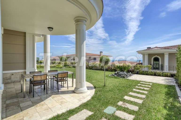 Villa from the developer in Beylikduzu, İstanbul with sea view with pool - 65813 Villa from the developer in Beylikduzu, İstanbul with sea view with pool - buy realty in Turkey - 65813