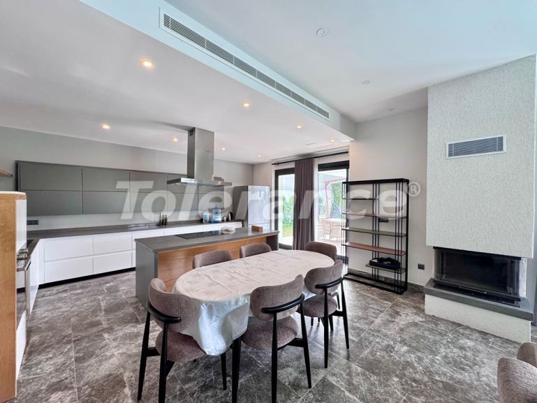 ویلا که در بیتز, بودروم استخر - خرید ملک در ترکیه - 133325