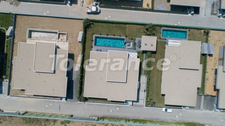 Villa from the developer in Buyukcekmece, İstanbul with pool - 100089 Villa from the developer in Buyukcekmece, İstanbul with pool - buy realty in Turkey - 100089