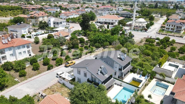 Villa in Çamyuva, Kemer zwembad - onroerend goed kopen in Turkije - 133095