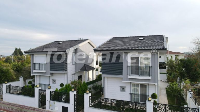 Villa in Çamyuva, Kemer zwembad - onroerend goed kopen in Turkije - 133102