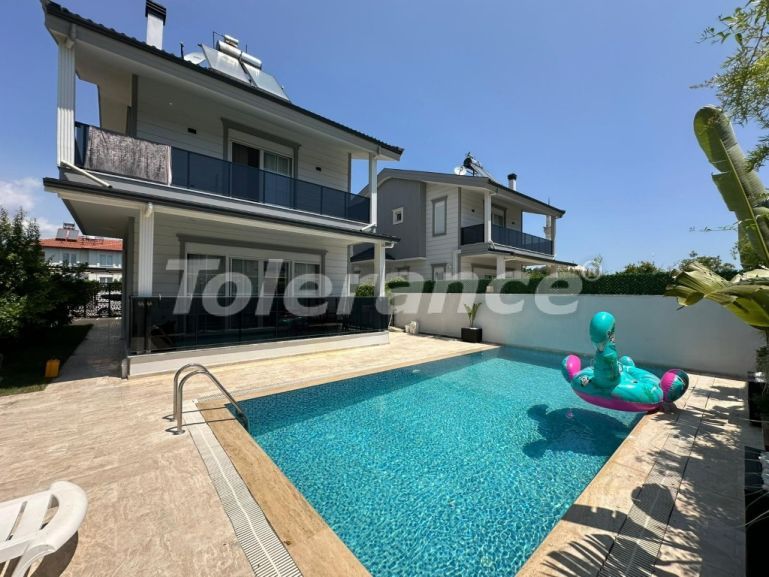 Villa in Çamyuva, Kemer zwembad - onroerend goed kopen in Turkije - 133104