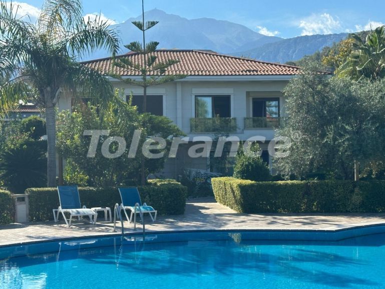 Villa еn Çamyuva, Kemer piscine - acheter un bien immobilier en Turquie - 133196