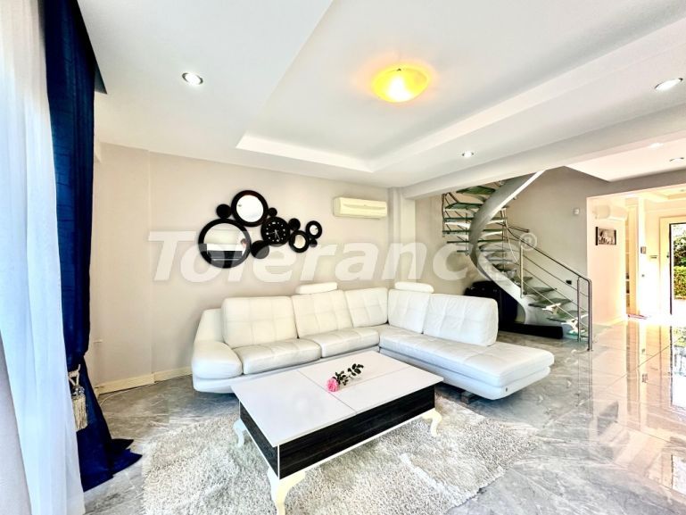 Villa еn Çamyuva, Kemer piscine - acheter un bien immobilier en Turquie - 133199