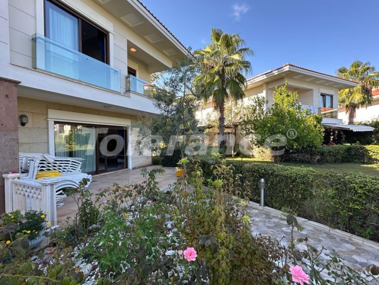 Villa еn Çamyuva, Kemer piscine - acheter un bien immobilier en Turquie - 133210