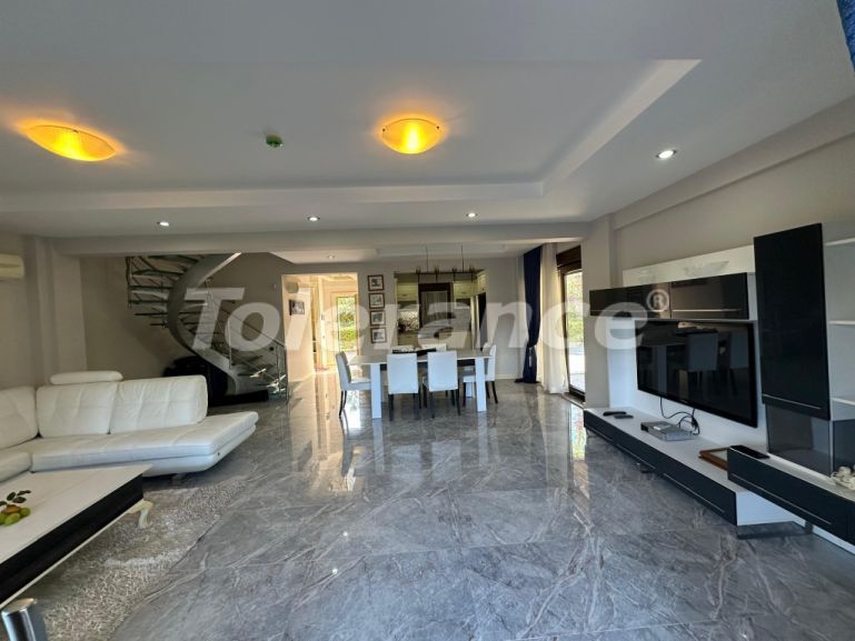 Villa еn Çamyuva, Kemer piscine - acheter un bien immobilier en Turquie - 133218