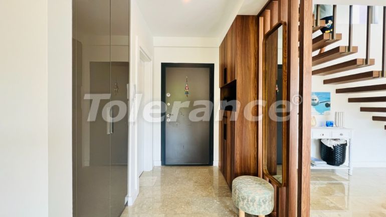 ویلا که در چام‌یووا, کمر استخر - خرید ملک در ترکیه - 136295