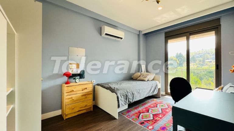 ویلا که در چام‌یووا, کمر استخر - خرید ملک در ترکیه - 136303