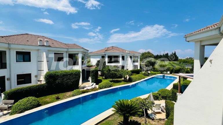 Villa in Çamyuva, Kemer zwembad - onroerend goed kopen in Turkije - 136660