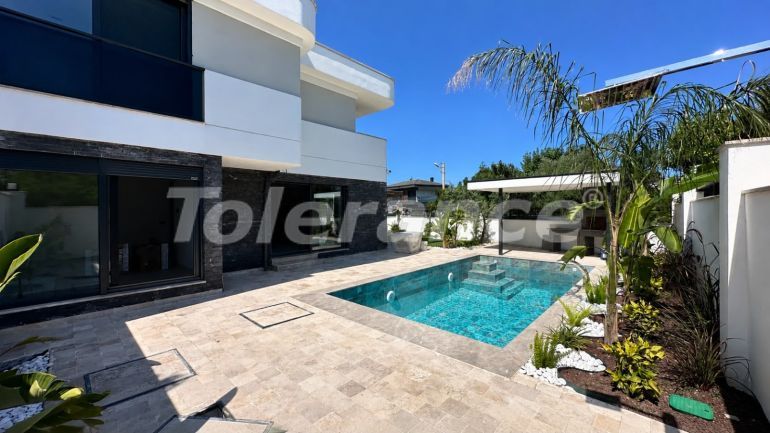 Villa vom bauträger in Çamyuva, Kemer mit pool - immobilien in der Türkei kaufen - 141782