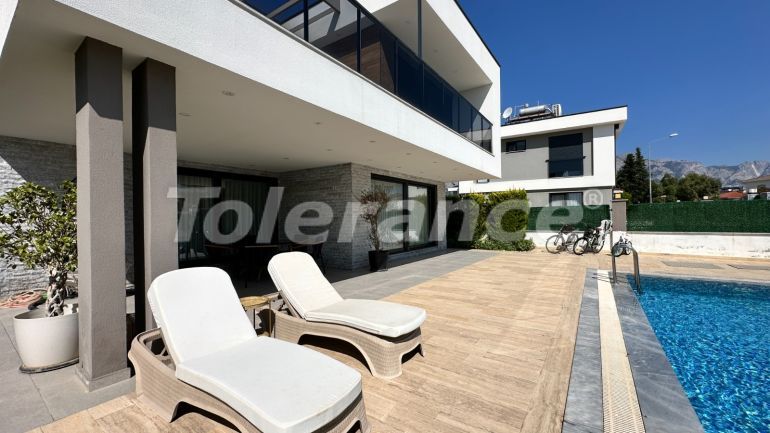 Villa еn Çamyuva, Kemer avec piscine - acheter un bien immobilier en Turquie - 144098