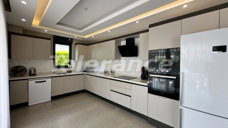 Villa еn Çamyuva, Kemer avec piscine - acheter un bien immobilier en Turquie - 144110