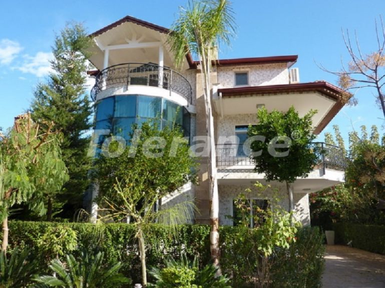 Villa in Çamyuva, Kemer with pool - buy realty in Turkey - 45438
