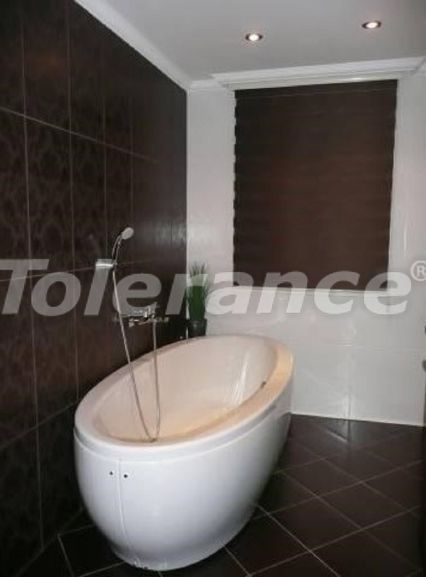 ویلا که در چام‌یووا, کمر استخر - خرید ملک در ترکیه - 50930