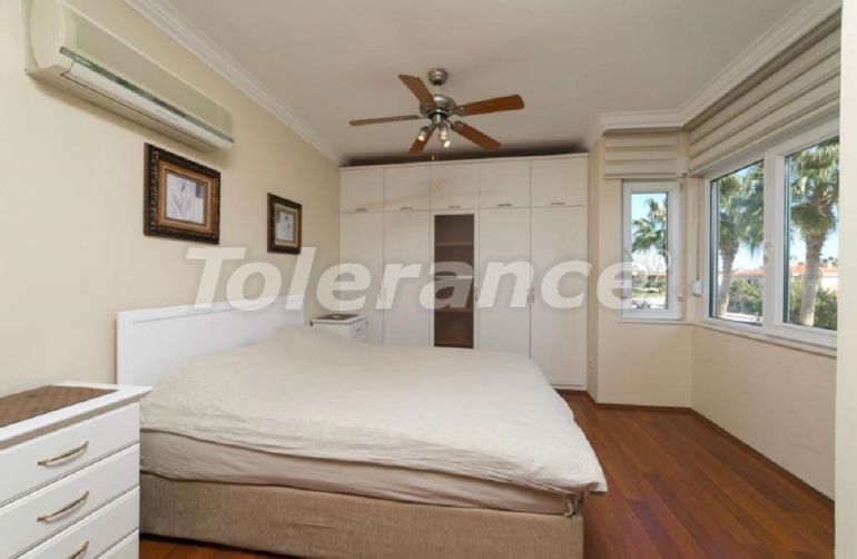 ویلا که در چام‌یووا, کمر استخر - خرید ملک در ترکیه - 50934