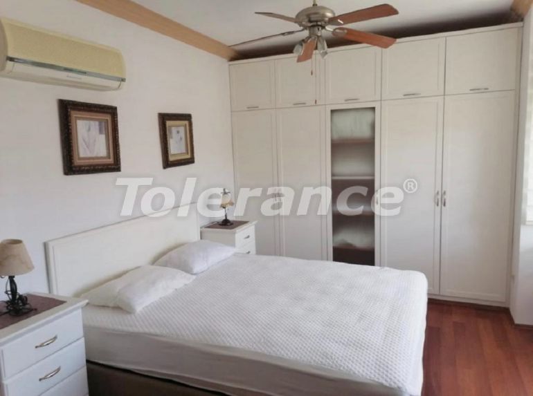 ویلا که در چام‌یووا, کمر استخر - خرید ملک در ترکیه - 50936