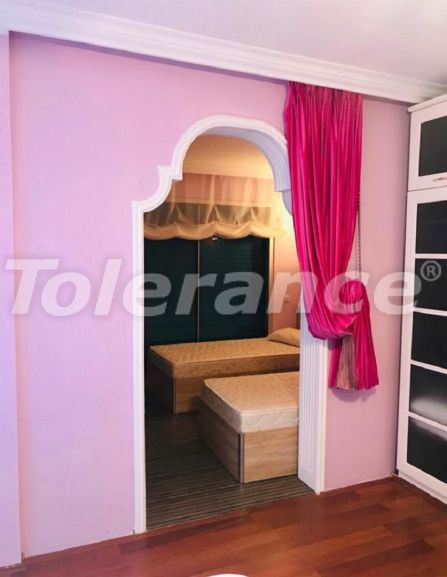 ویلا که در چام‌یووا, کمر استخر - خرید ملک در ترکیه - 50937