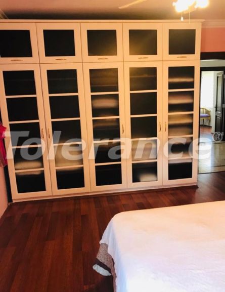 ویلا که در چام‌یووا, کمر استخر - خرید ملک در ترکیه - 50938