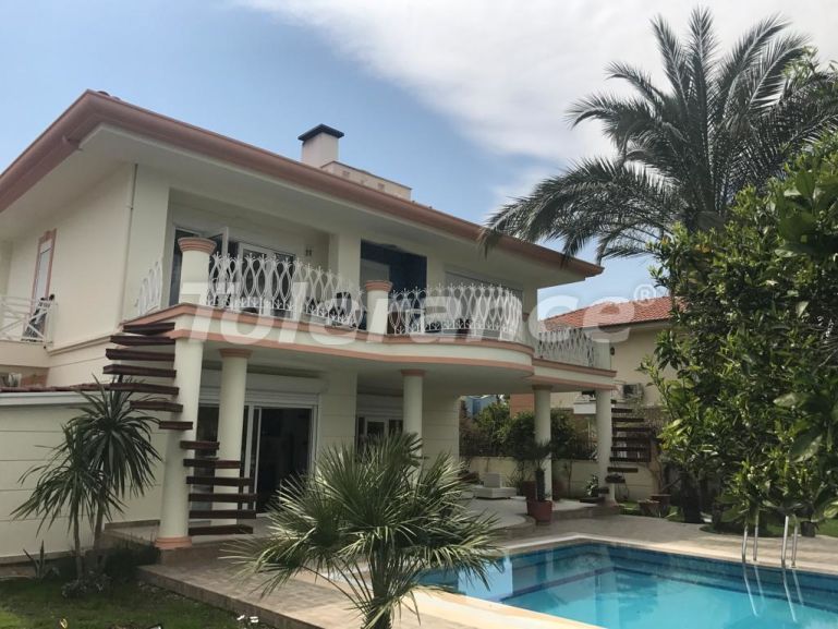 Villa in Çamyuva, Kemer with pool - buy realty in Turkey - 50942