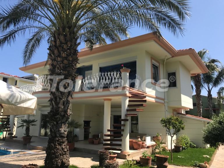 Villa in Çamyuva, Kemer with pool - buy realty in Turkey - 50943