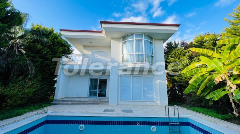 Villa in Çamyuva, Kemer zwembad - onroerend goed kopen in Turkije - 68064