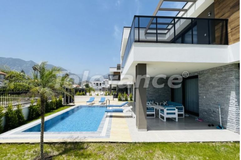 Villa van de ontwikkelaar in Çamyuva, Kemer zwembad - onroerend goed kopen in Turkije - 95260