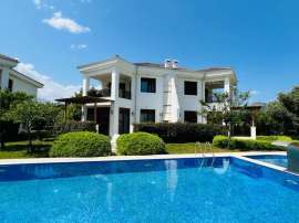 Villa in Çamyuva, Kemer with pool - buy realty in Turkey - 111205