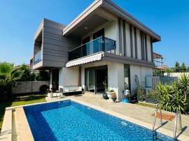 ویلا که در چام‌یووا, کمر استخر - خرید ملک در ترکیه - 136298