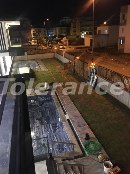 Villa in center, Belek with pool - buy realty in Turkey - 49977