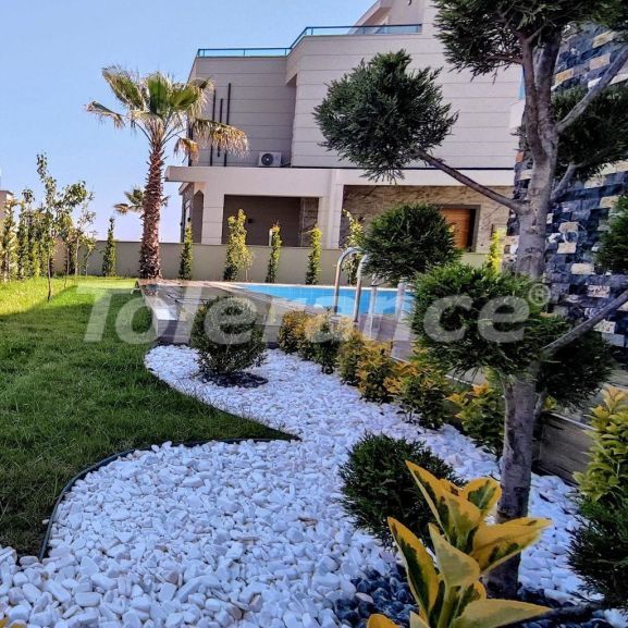 Villa van de ontwikkelaar in Belek Centrum, Belek zwembad - 53146 Villa van de ontwikkelaar in Belek Centrum, Belek zwembad - onroerend goed kopen in Turkije - 53146
