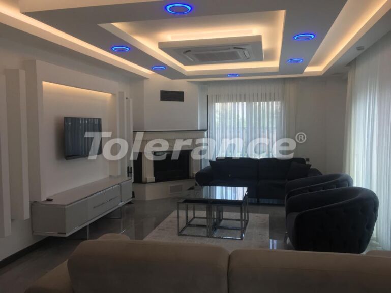 Villa in center, Belek with pool - buy realty in Turkey - 54337