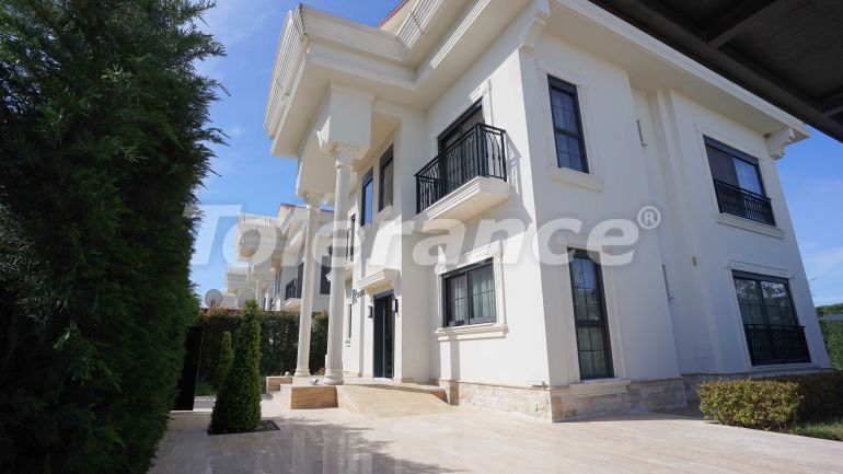 ویلا از سازنده که در مرکز بلک, بلک استخر - 78801 ویلا از سازنده که در مرکز بلک, بلک استخر - خرید ملک در ترکیه - 78801