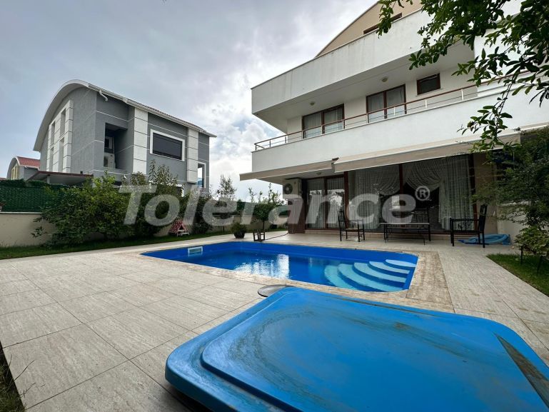Villa in Belek Zentrum, Belek pool - immobilien in der Türkei kaufen - 94782
