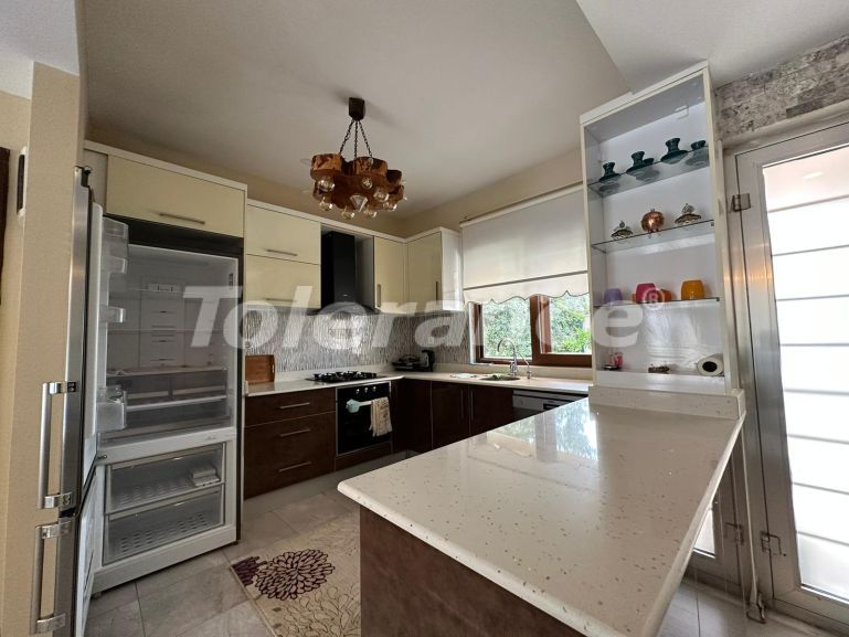 Villa in Belek Zentrum, Belek pool - immobilien in der Türkei kaufen - 94789