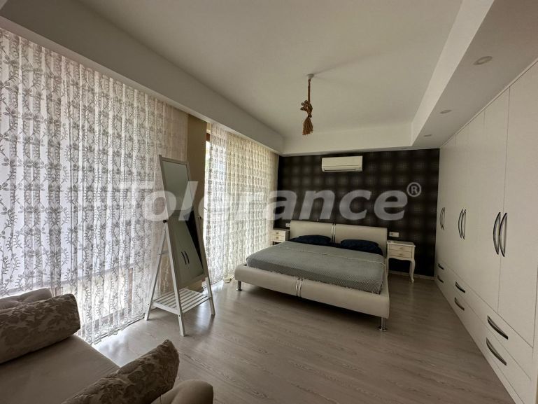 Villa in Belek Zentrum, Belek pool - immobilien in der Türkei kaufen - 94796