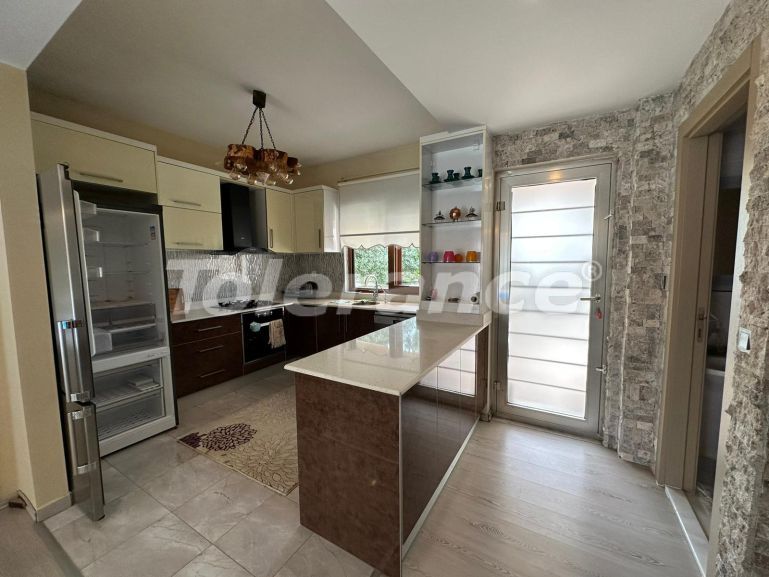 Villa in Belek Zentrum, Belek pool - immobilien in der Türkei kaufen - 94813