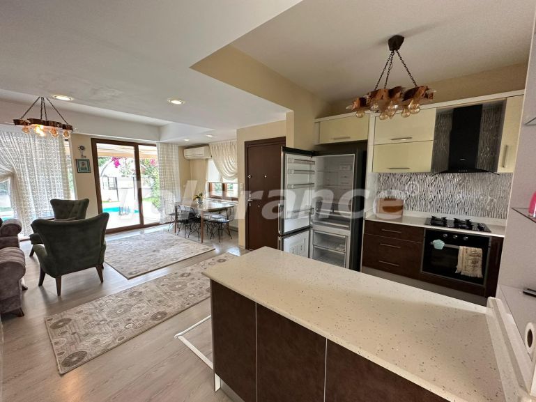 Villa in Belek Zentrum, Belek pool - immobilien in der Türkei kaufen - 94818