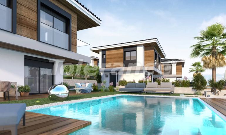 Villa from the developer in Çeşme, İzmir with sea view with pool - buy realty in Turkey - 101345