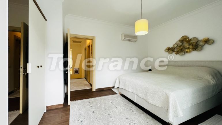 Villa еn Kemer Centre, Kemer piscine - acheter un bien immobilier en Turquie - 136538