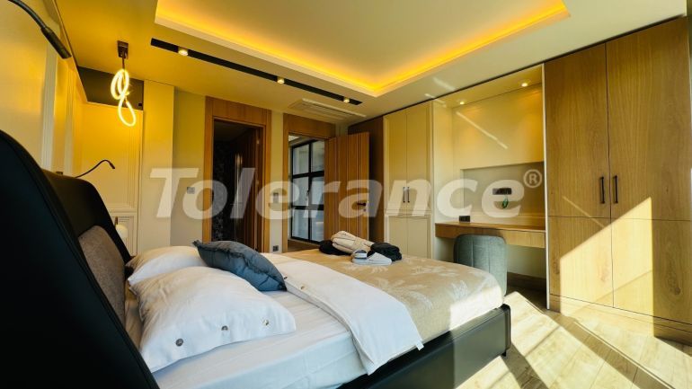 Villa van de ontwikkelaar in Kemer Centrum, Kemer zwembad - onroerend goed kopen in Turkije - 136709