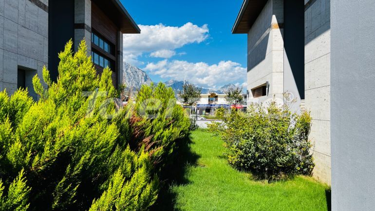 Villa van de ontwikkelaar in Kemer Centrum, Kemer zwembad - onroerend goed kopen in Turkije - 136711