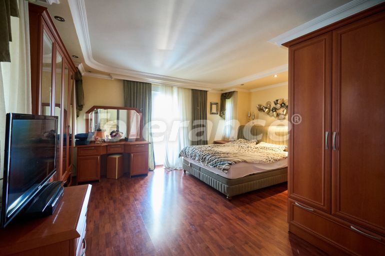 Villa in Kemer Zentrum, Kemer pool - immobilien in der Türkei kaufen - 141283