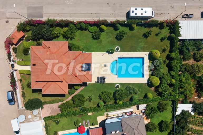 Villa in Kemer Zentrum, Kemer pool - immobilien in der Türkei kaufen - 141292