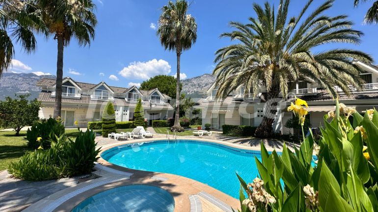 Villa in Kemer Centrum, Kemer met zwembad - onroerend goed kopen in Turkije - 141690