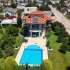 Villa in Kemer Zentrum, Kemer pool - immobilien in der Türkei kaufen - 141294