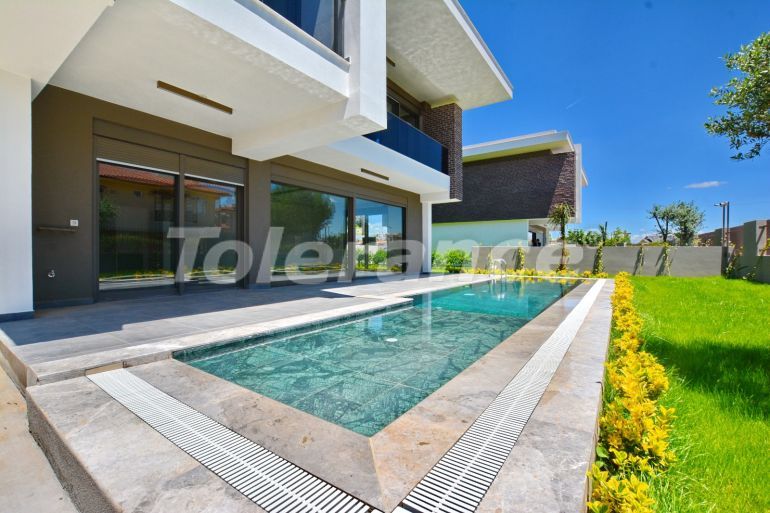 Villa van de ontwikkelaar in Döşemealtı, Antalya zwembad - onroerend goed kopen in Turkije - 104495