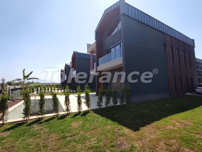 Villa van de ontwikkelaar in Döşemealtı, Antalya zwembad - 109422 Villa van de ontwikkelaar in Döşemealtı, Antalya zwembad - onroerend goed kopen in Turkije - 109422